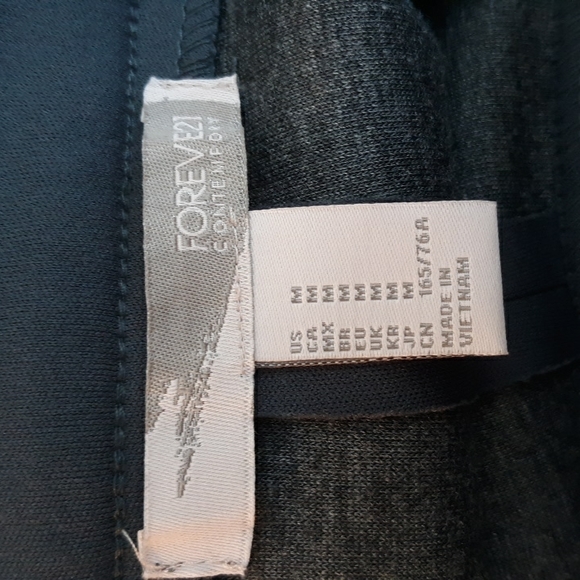 Ladies Forever 21 Short Dk. Gray Skirt sz M - Picture 3 of 4